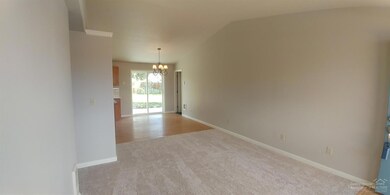 2041 SW 33rd St, Redmond, OR 97756 - photo 7