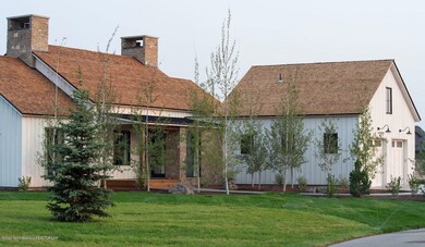 Exterior Tributary Cabin