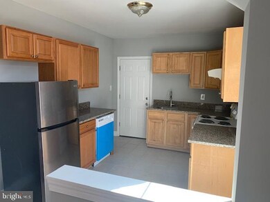 1413 S 23rd St unit 2, Philadelphia, PA 19146 - photo 5