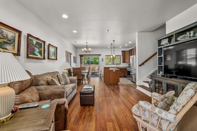 1700SESoftwoodWay-004