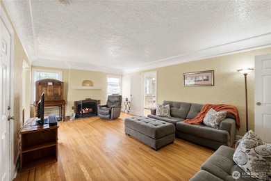 ~Spacious Living Room with Gas Fireplace~