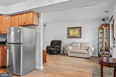 Altemus Farms unit J16, Brookhaven, PA 19015 - photo 6