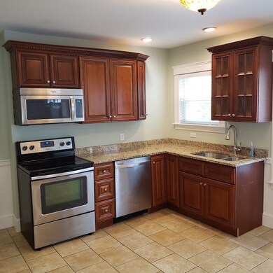 206 Rockland St, Portsmouth, NH 03801 - photo 6