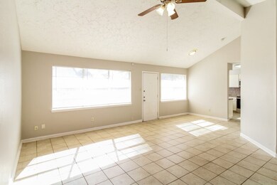 7342 Sonnet Glen Ln, Houston, TX 77095 - photo 4