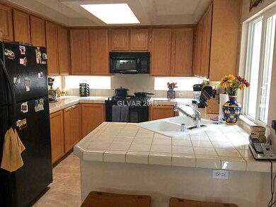 Property Photo. Step saver kitchen