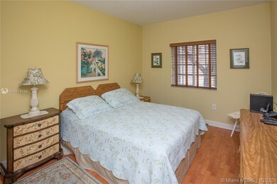 7250 NW 113th Place, Doral, FL 33178 - photo 6