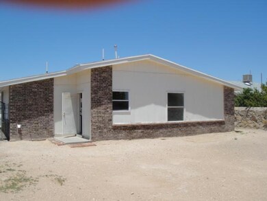 508 Serena Ct, Horizon City, TX 79928 - photo 2