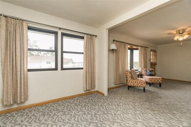 2230 Chandler St SW, Cedar Rapids, IA 52404 - photo 5