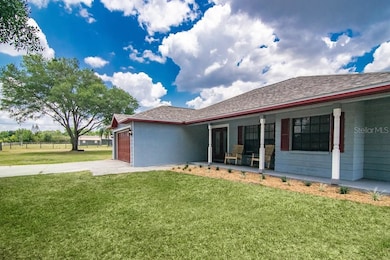 7538 Hackamore Rd, Zephyrhills, FL 33541 - photo 4