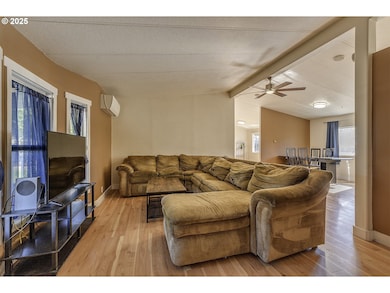 409 Wolfe Ave, Amity, OR 97101 - photo 5