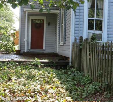 8625 Oakmont St, Gaithersburg, MD 20877 - photo 2