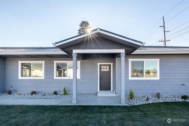 2516 1st St SE, East Wenatchee, WA 98802 - photo 5