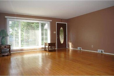 3746 Susan Ln, Brookhaven, PA 19015 - photo 3