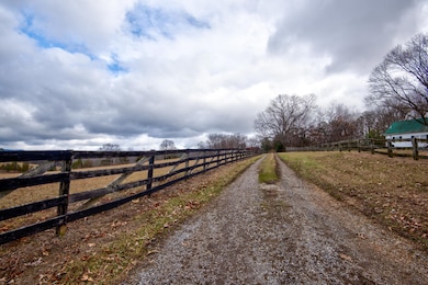 6D49B316-A418-4F99-81B8-B318E789B140