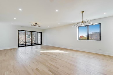 2307 W Foster Ave unit 1, Chicago, IL 60625 - photo 3