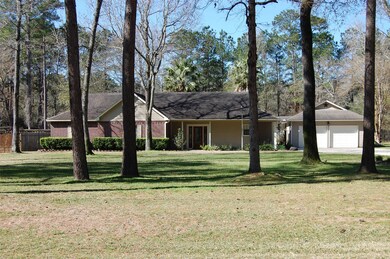 13 Stony Creek Dr, Conroe, TX 77384 - photo 2