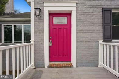 705 Woodsdale Rd, Catonsville, MD 21228 - photo 2