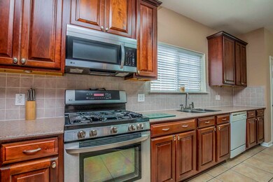 29742 Legends Green Dr, Spring, TX 77386 - photo 2