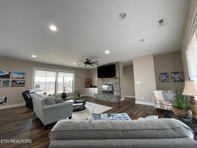 12714 Lovelace Rd, Knoxville, TN 37932 - photo 5