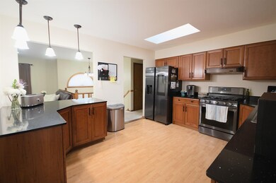 10030 Buchanan Ct, Crown Point, IN 46307 - photo 4