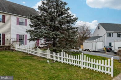 2011 Aspen Ln, Columbia, PA 17512 - photo 2