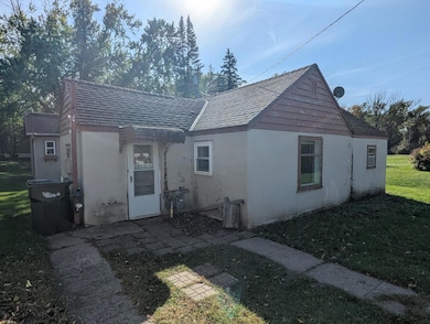 616 E Adolphus Ave, Fergus Falls, MN 56537 - photo 5