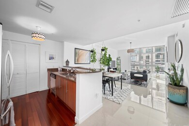 Met One unit T3604, Miami, FL 33131 - photo 2