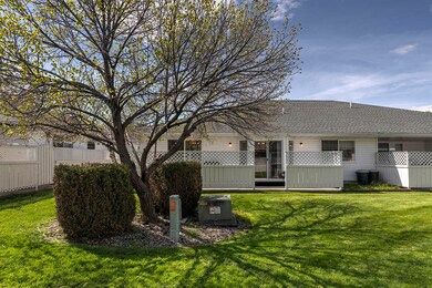 808 Canyon View Loop