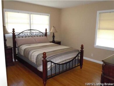 9200 Hudson Ln, Louisville, KY 40291 - photo 3