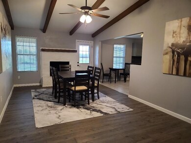 1423 Mimosa St, Cleburne, TX 76033 - photo 3