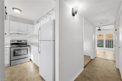 2235 Shadow Valley Rd unit E, High Point, NC 27265 - photo 3