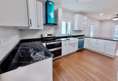 4 Arcade St, Johnston, RI 02919 - photo 3