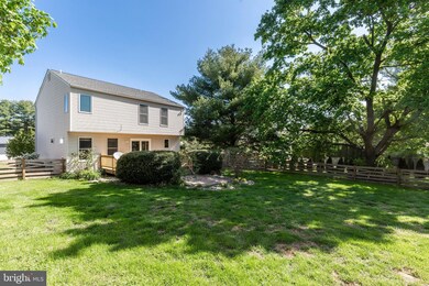 875 Flohr Ave, Sykesville, MD 21784 - photo 3