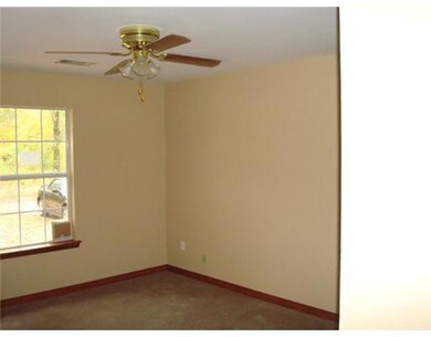 859 Mitchell St, Picayune, MS 39466 - photo 4