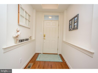 2032 Pleasant Valley Dr, Lansdale, PA 19446 - photo 3