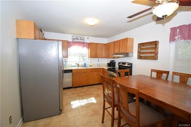 5018 King Cotton Ln, Midlothian, VA 23112 - photo 2