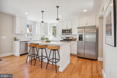 6229 27th St N, Arlington, VA 22207 - photo 2