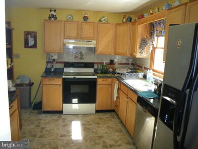 1052 Coldspring Rd, Fayetteville, PA 17222 - photo 5