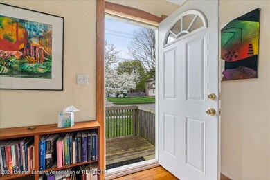 625 W Berry Ave, Lansing, MI 48910 - photo 3