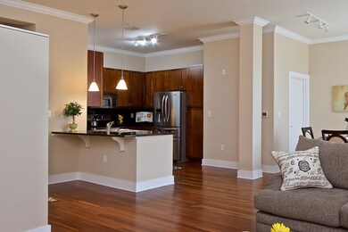 129 Walnut 6