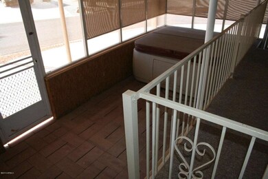 AZ room hottub