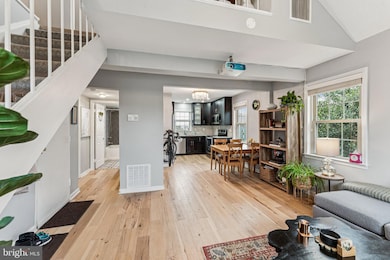 509 Bashford Ln unit 6, Alexandria, VA 22314 - photo 3