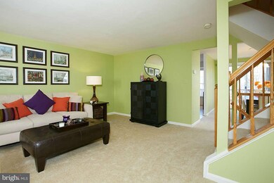 13811 Fount Beattie Ct, Centreville, VA 20121 - photo 2