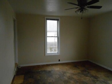 1204 S Prince St, Princeton, IN 47670 - photo 6