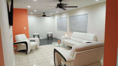 2152 family room