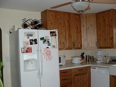 84 Stearns St, Pawtucket, RI 02861 - photo 6