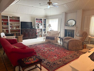 1907 W Kingsbury Rd, Duncan, OK 73533 - photo 2