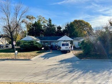 1801 Missouri St, Lawrence, KS 66044 - photo 3