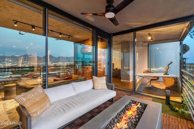 713 Kierland