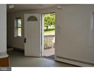 4210 Chestnut Hill Rd, Center Valley, PA 18034 - photo 3